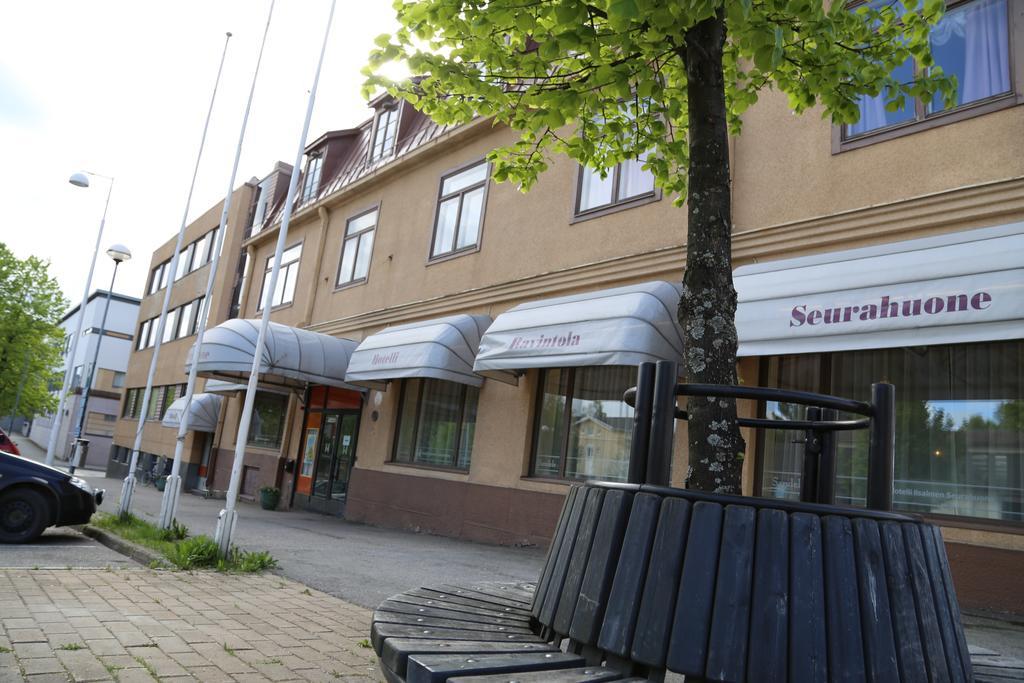 Hotelli Iisalmen Seurahuone Iisalmi Kültér fotó
