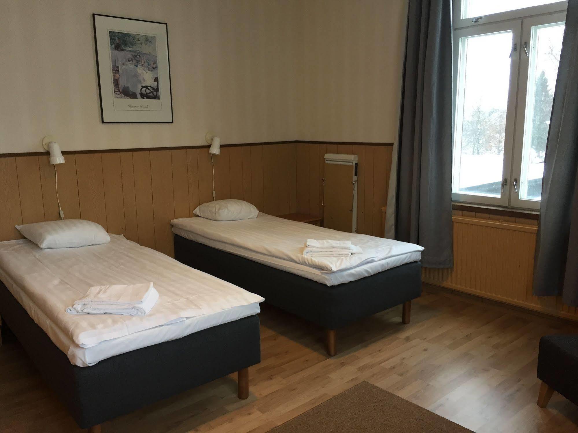 Hotelli Iisalmen Seurahuone Iisalmi Kültér fotó